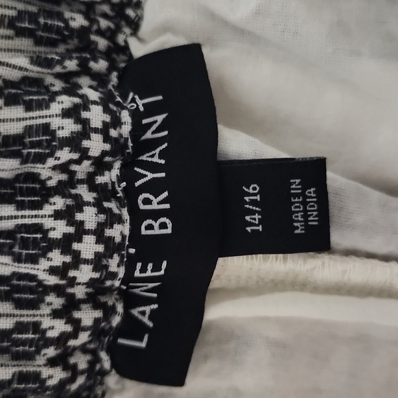 LANE BRYANT 14/16 Black and White Striped Women's Shorts - Picture 5 of 7